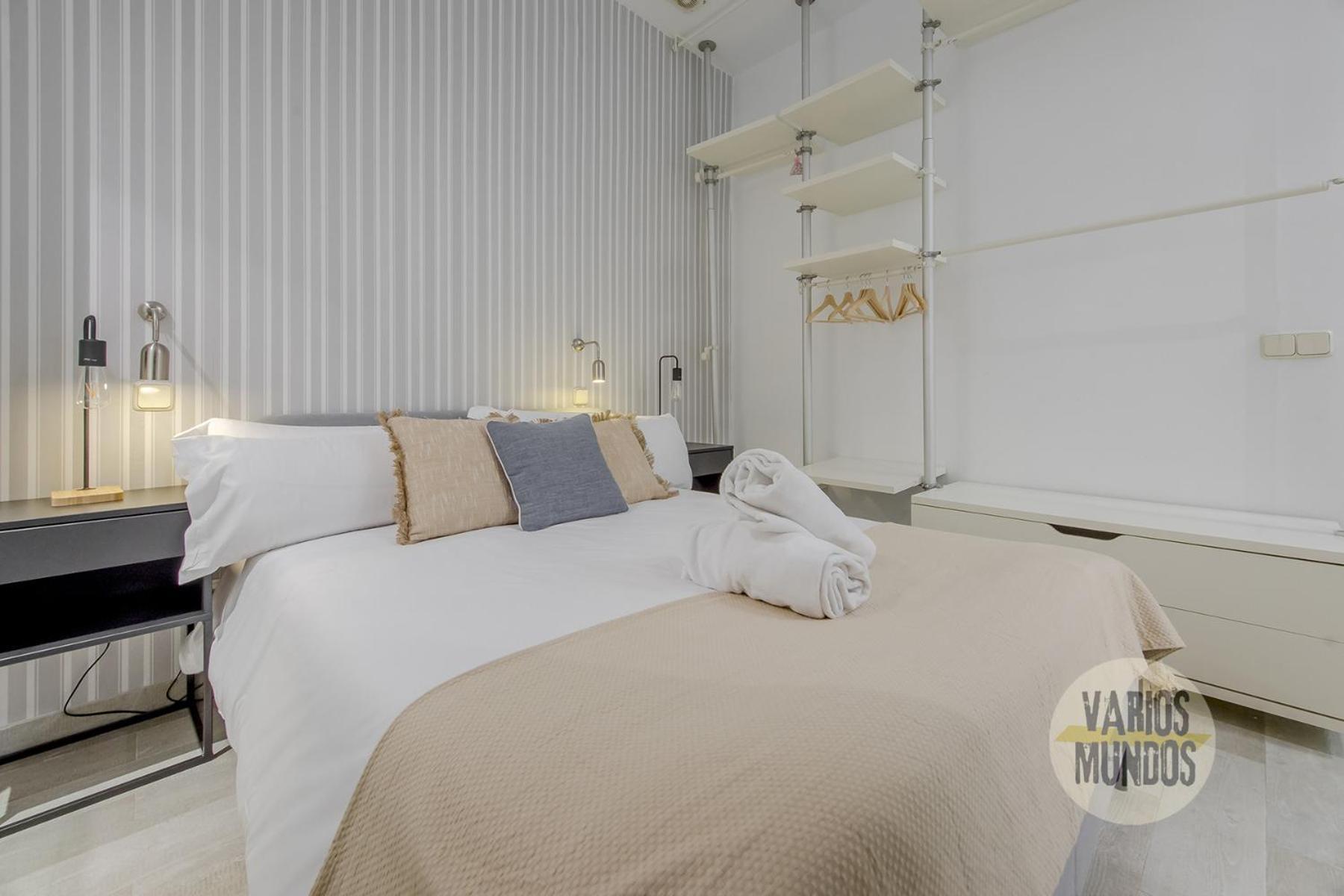 Apartment Stylish Loft With 2 Beedrooms En El Centro - La Latina E2